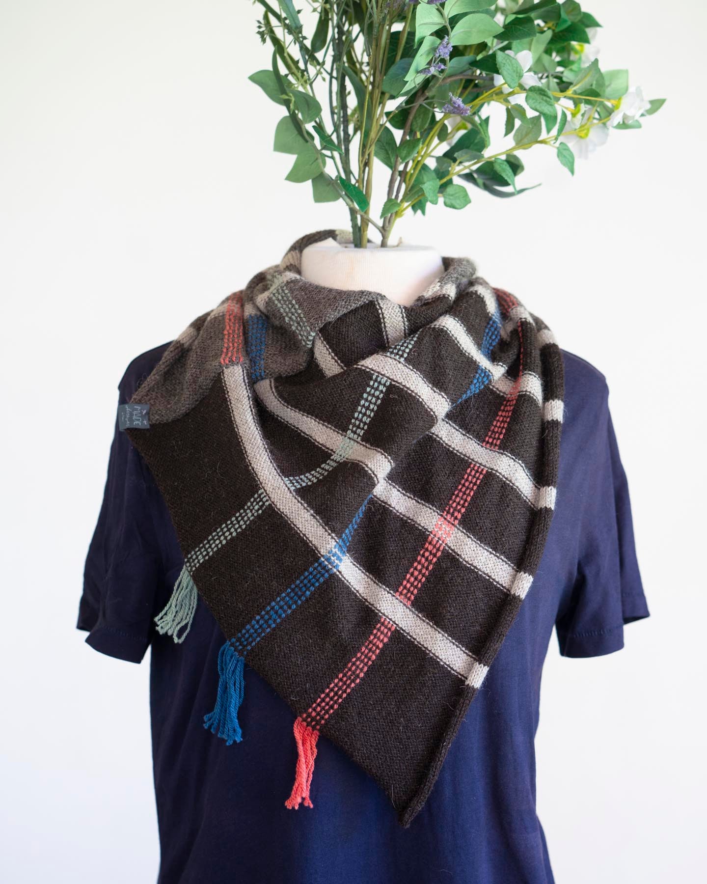 Bottle Brush - Naturally Coloured Wool