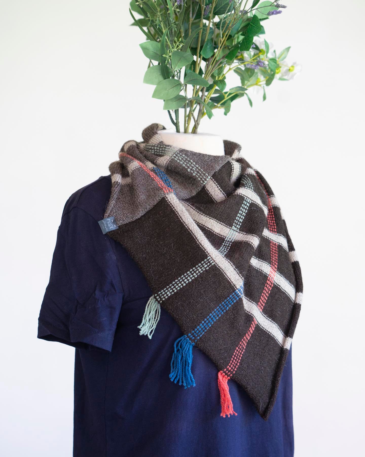 Bottle Brush - Naturally Coloured Wool