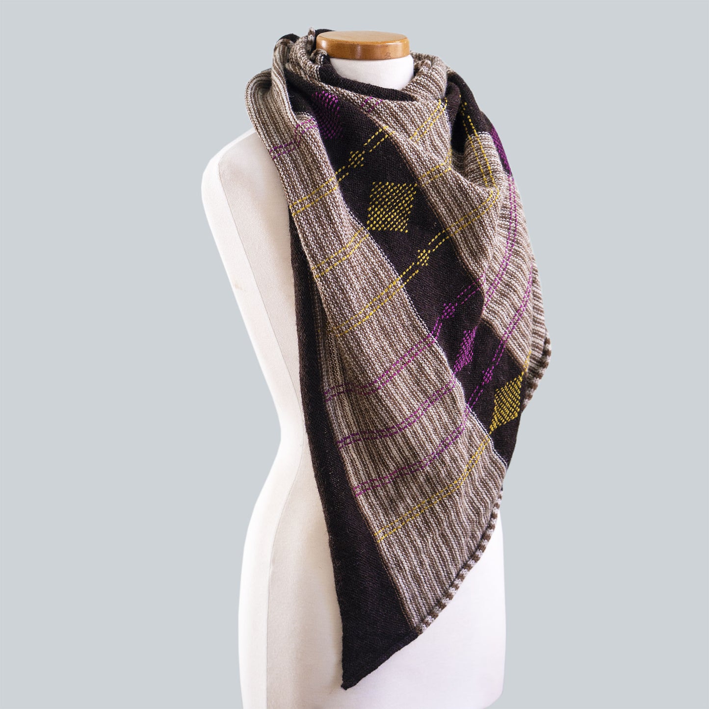 Everlasting Daisy - Naturally Coloured Wool